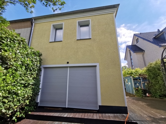 Wand nach Graffiti-Entfernung