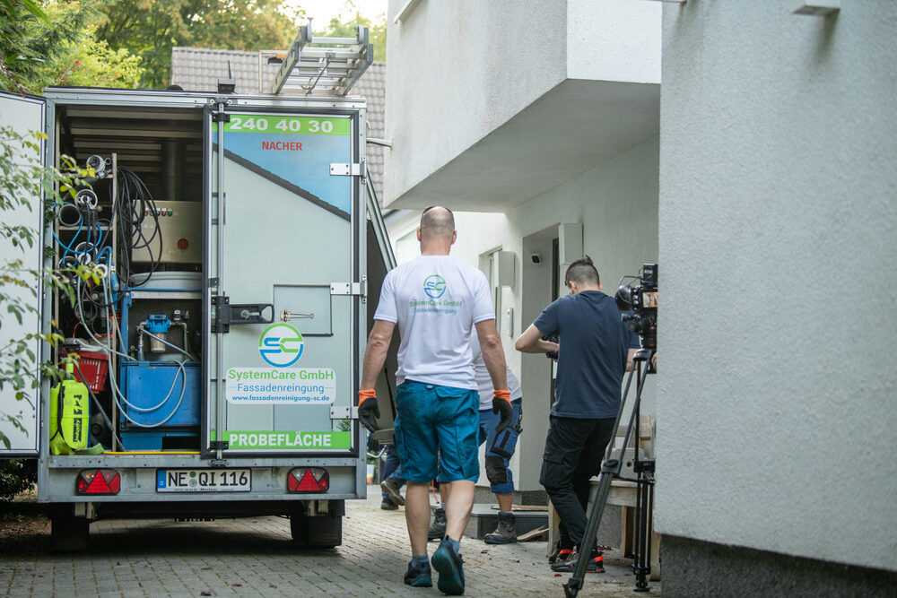 Einsatzfahrzeug bei einer kostenlosen Probefläche